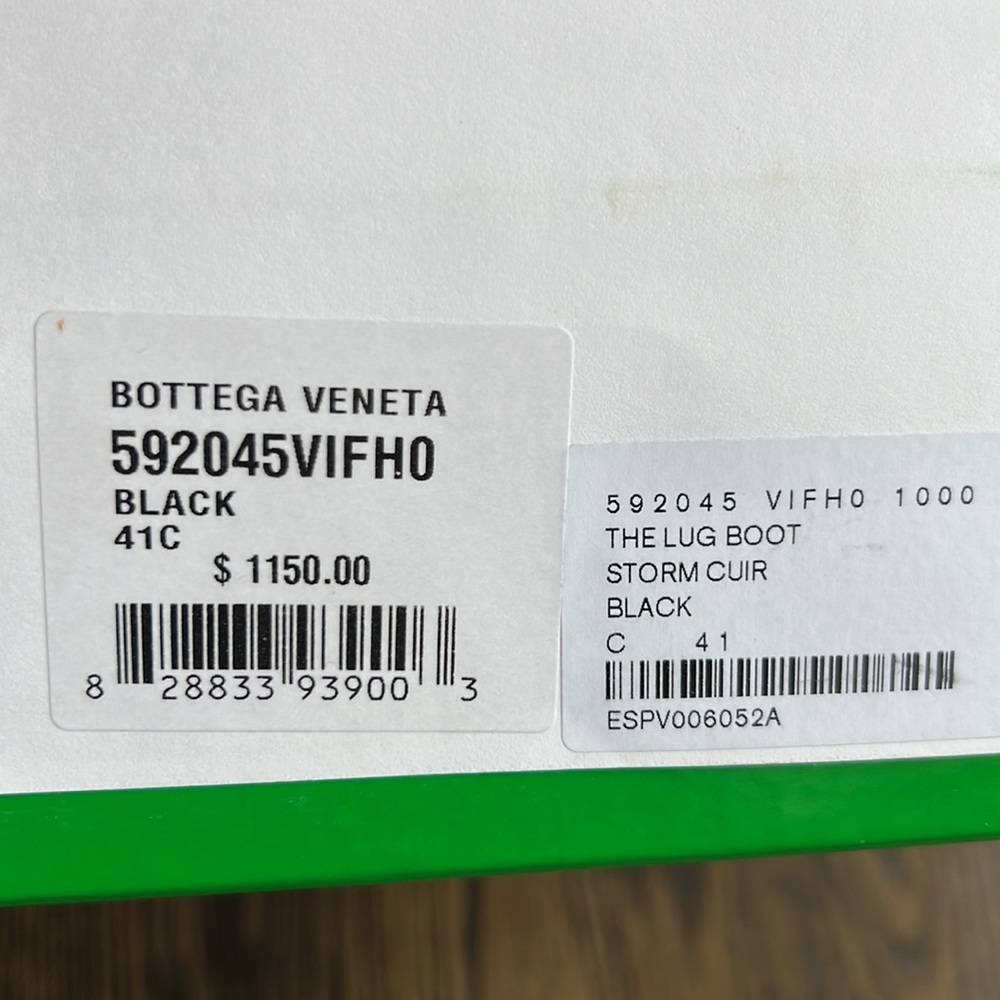 BOTTEGA VENETA Black Lug boot. New with tags and box. Never worn. Size 41 - Picture 6 of 6